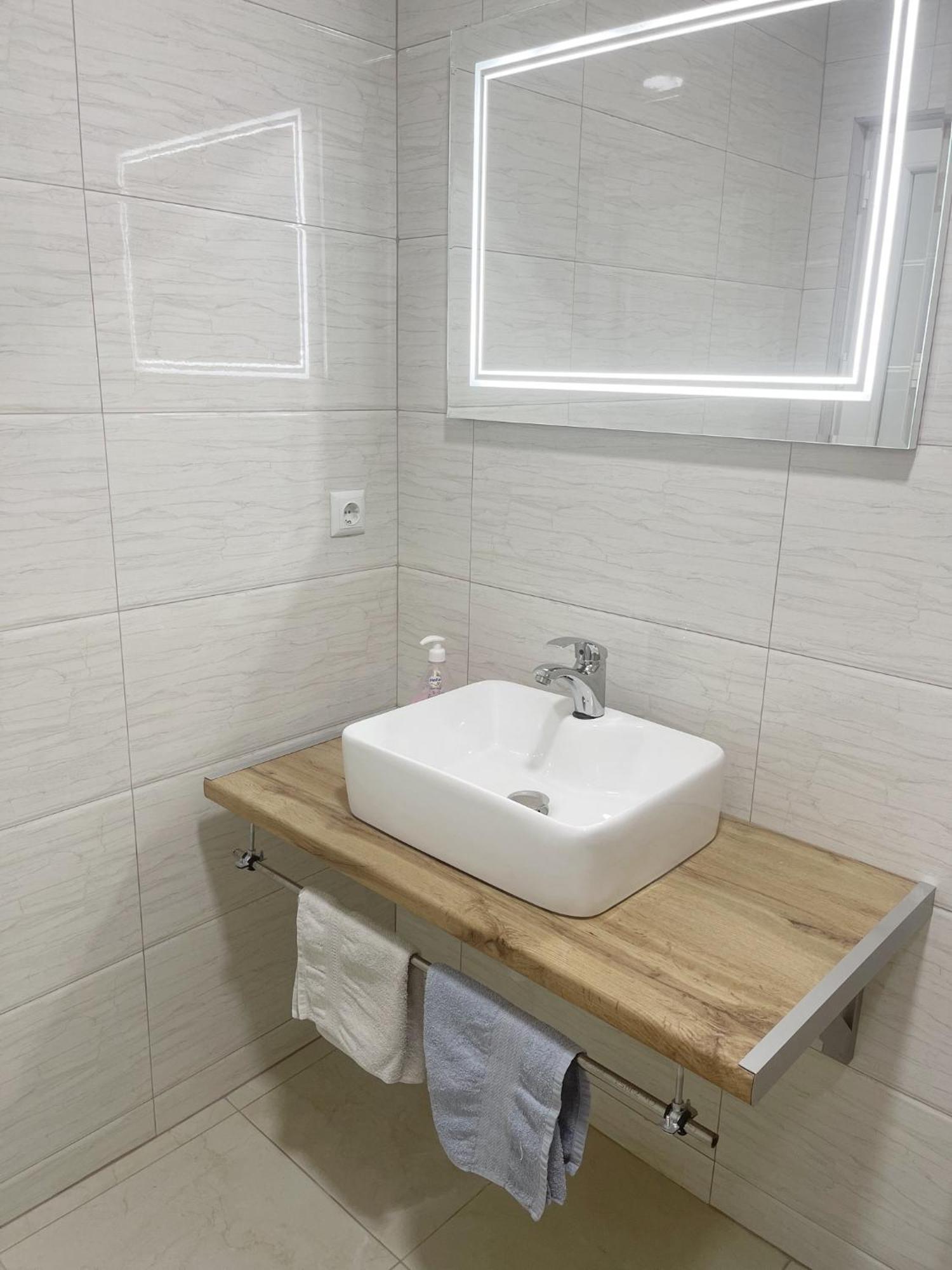 Infinity Plaza Hotel Gjakova Eksteriør bilde