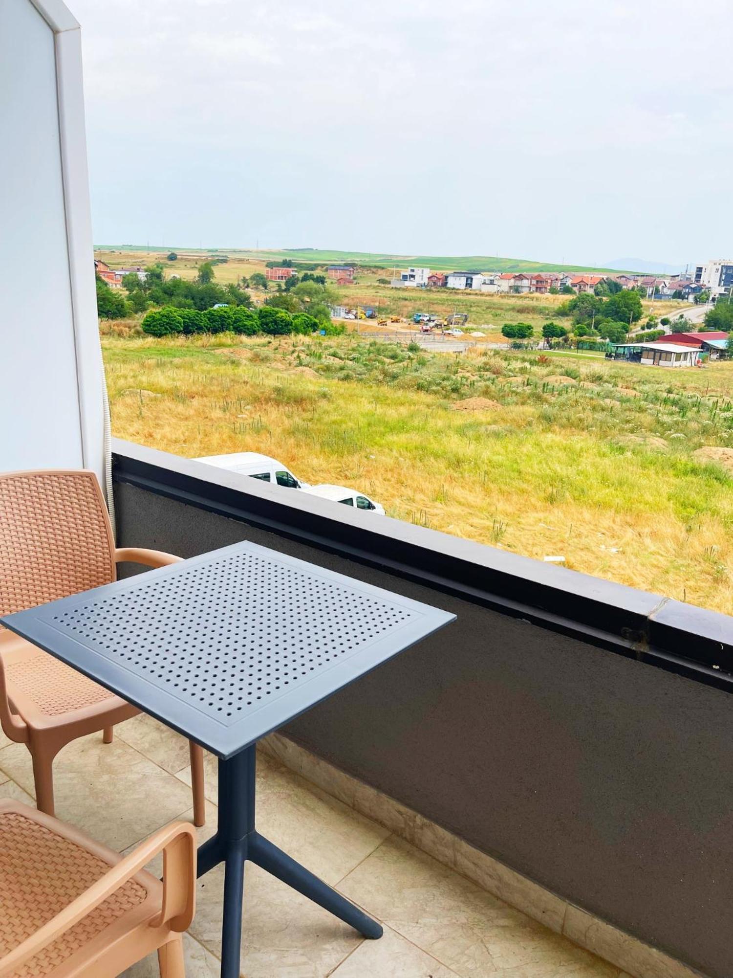 Infinity Plaza Hotel Gjakova Eksteriør bilde