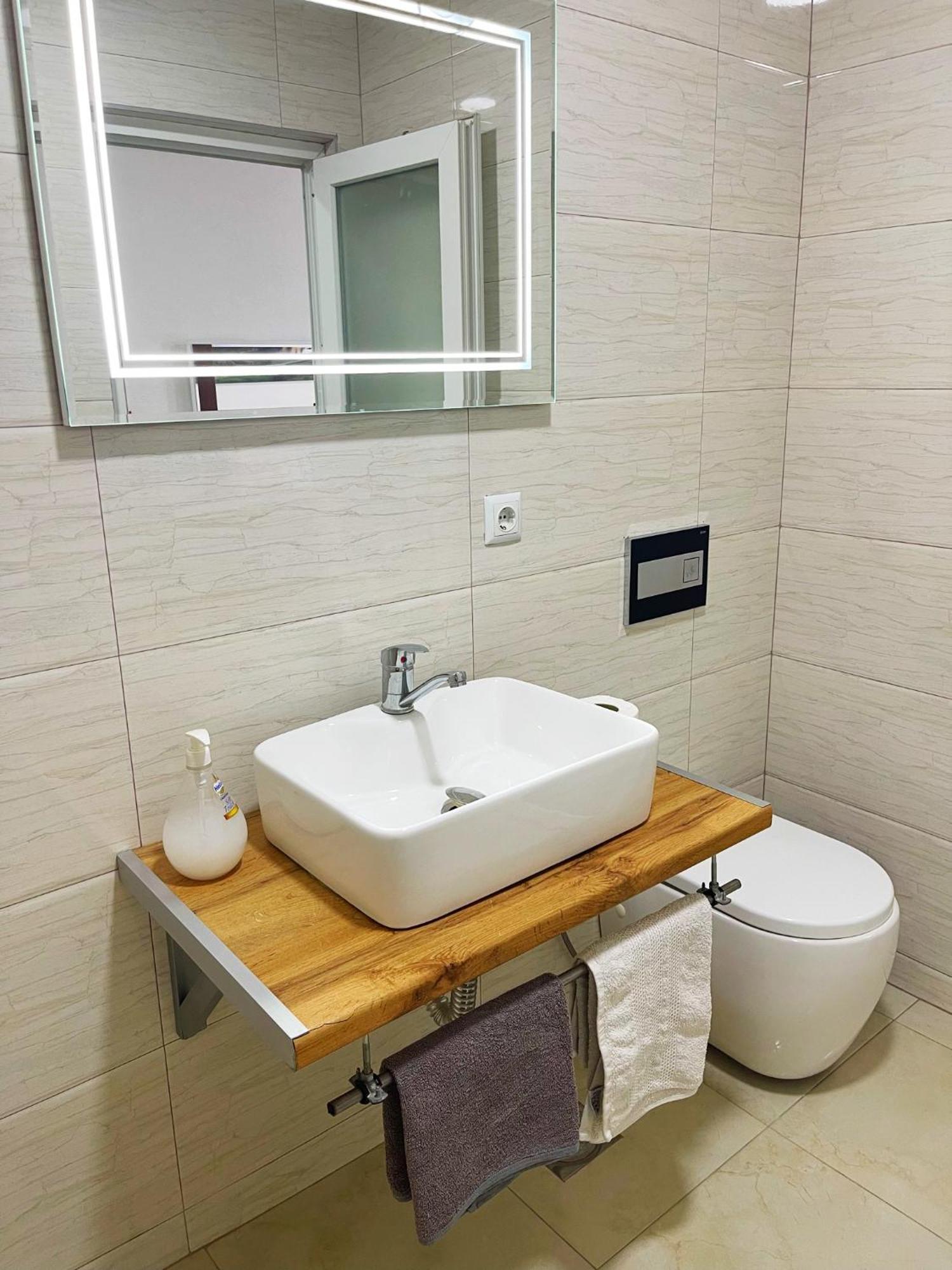 Infinity Plaza Hotel Gjakova Eksteriør bilde